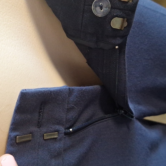 Michael Kors Women's Navy Blue Trousers, Size 8 - Picture 6 of 8